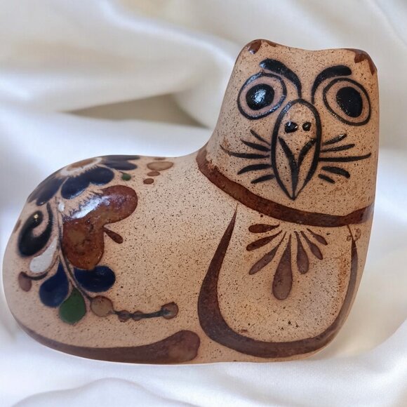 Boho Vintage Handpainted Mexican Tonalá Pottery Owl Figurine Art - Picture 3 of 13